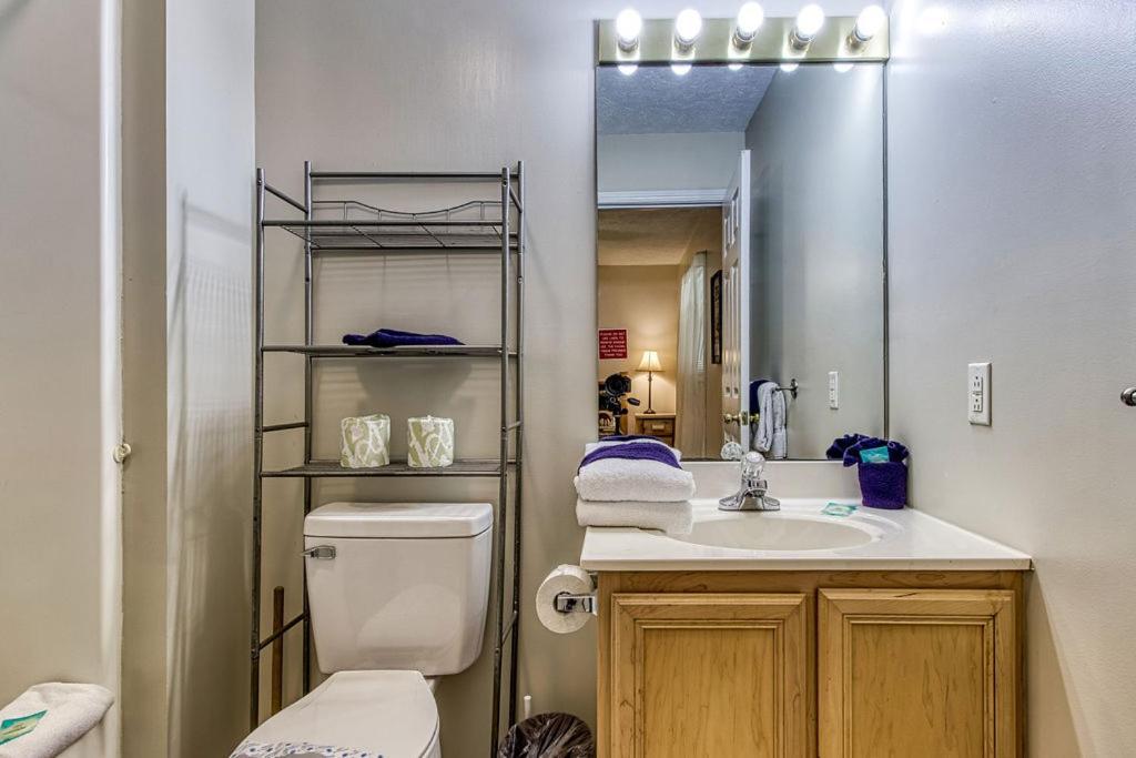River Song, Near River, Hot Tub, Foosball, Wifi 1089 Free Tickets Each Paid Day, Dollywood And More Sevierville Exterior foto